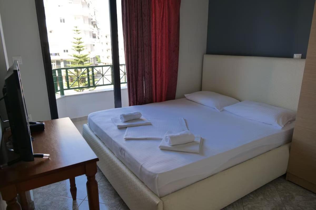 Prive City Hotel Sarandë Exterior foto